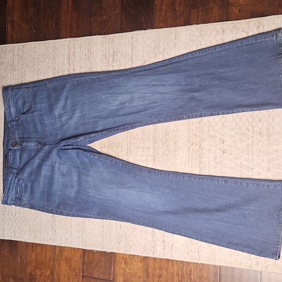 KUT from the Kloth Women's Farrah Baby Bootcut Jeans - Picture 2 of 8